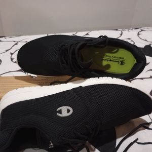 Champion tenis shoes